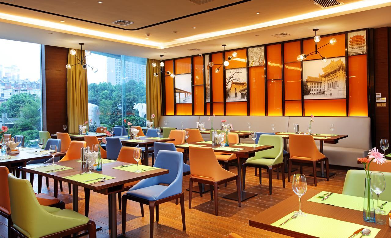 Hampton By Hilton Wuhan Tianhe Airport East Luaran gambar